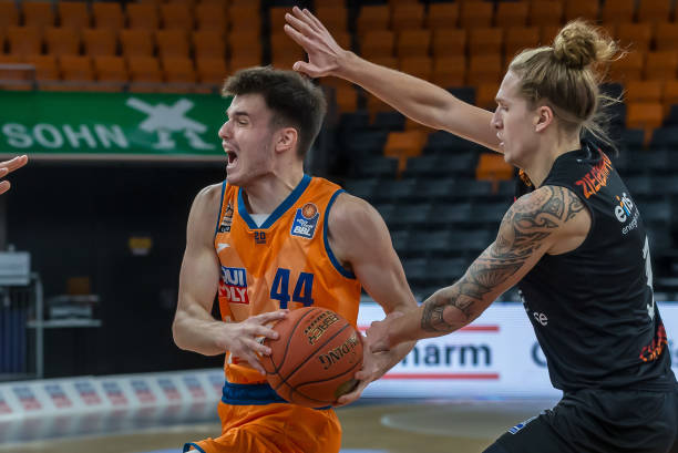 他的例子无 他的例子无