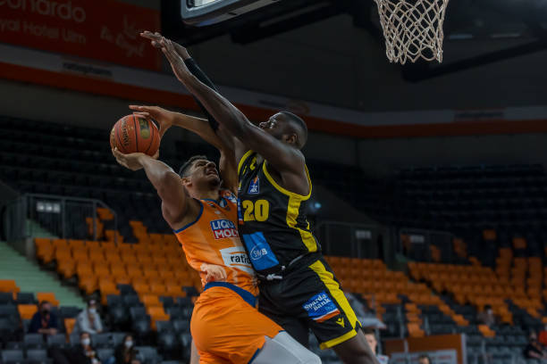 多支劲敌 多支劲敌