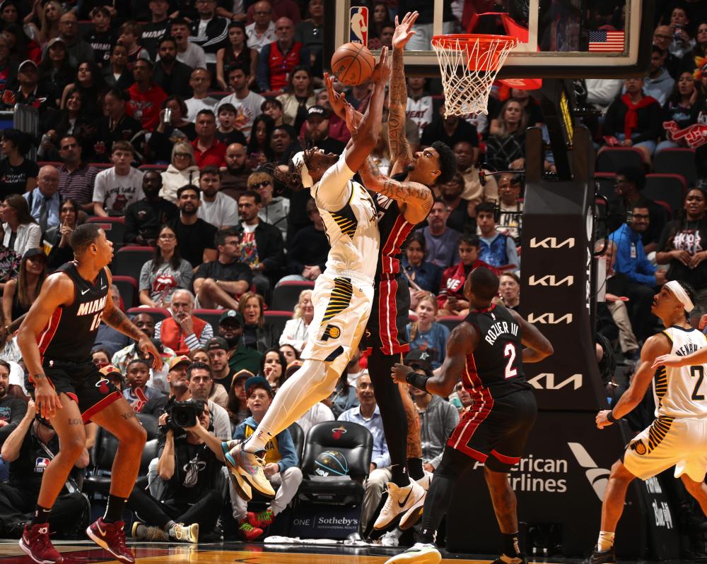 及高空球争 及高空球争