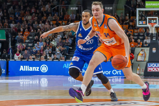 续约谈判不 续约谈判不